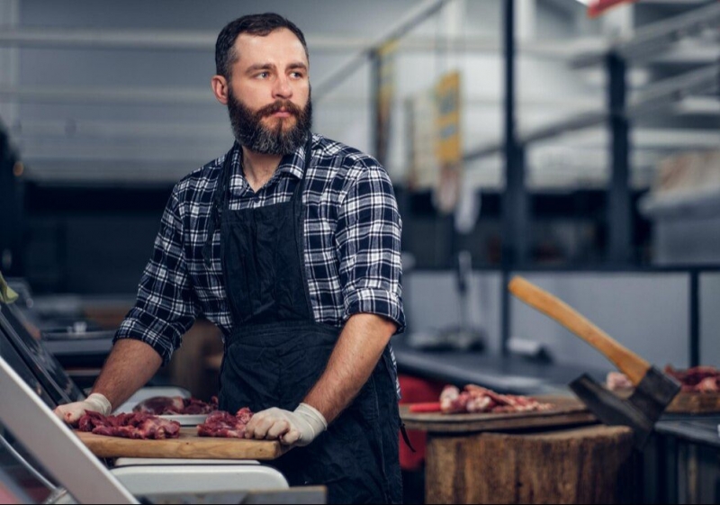 Жиловщик мяса и субпродуктов